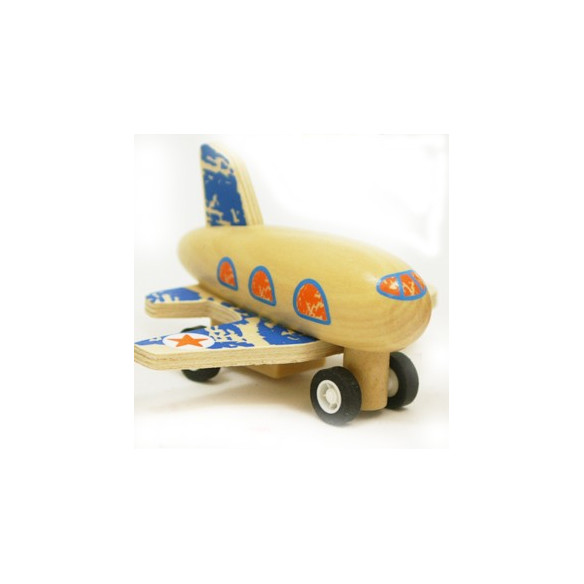 Airplane mit Rückziehmotor